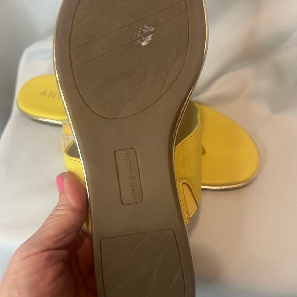 Anne Klein Yellow Gold Sandals Vibrant Minimalist Design - Picture 6 of 7